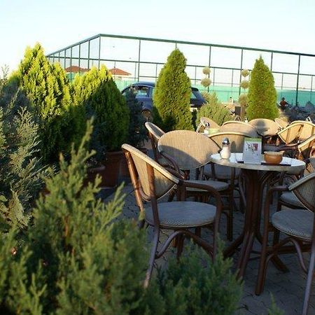 Sunset Motel Σζομπαθέλι Εξωτερικό φωτογραφία